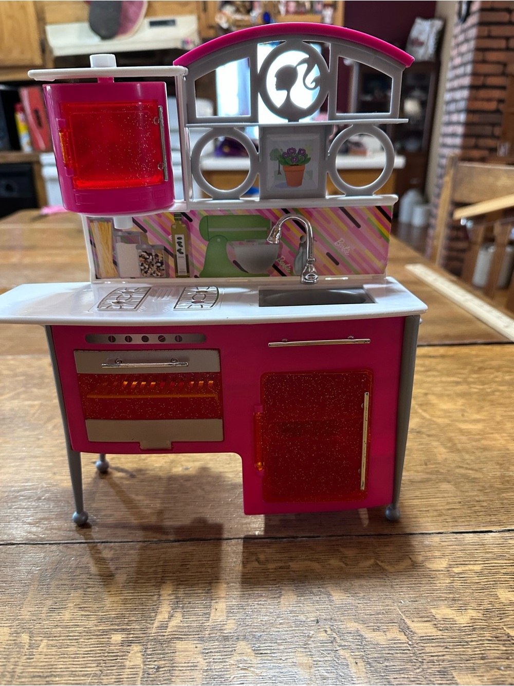 Barbie Pink Stovetop To Tabletop Kitchen Microwave Oven Home Furniture Playset